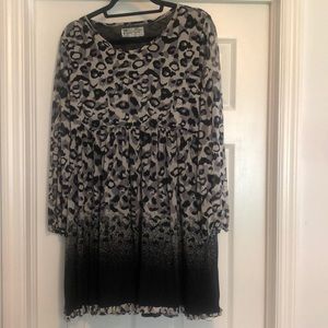 Lady Noiz Black & gray leopard babydoll top